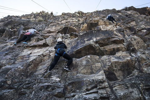 Rock Climbing At The Kangaroo Point Cliffs In Brisbane - Accommodation Resorts 4