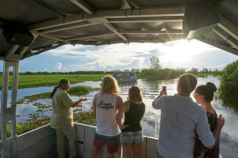 Yellow Water Cruise - Kakadu - Accommodation Resorts 5