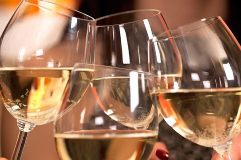 Yarra Valley Wine Tour Inc Lunch With A Glass Of Wine, Tastings And Chocolate - Accommodation Resorts 5